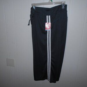 Loose Fit Grey Capri Pants-- Adult XLarge-- New With Tags